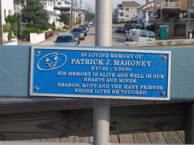 In loving memory ofPatrick J. Mahoney3/7/42-2/25/00His memory is alive and well in our hearts and minds.Sharon, Muff, and the many friends his life has touched