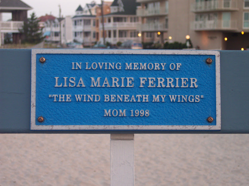 In loving memory ofLisa Marie Ferrier"The wind beneath my wings"Mom1998