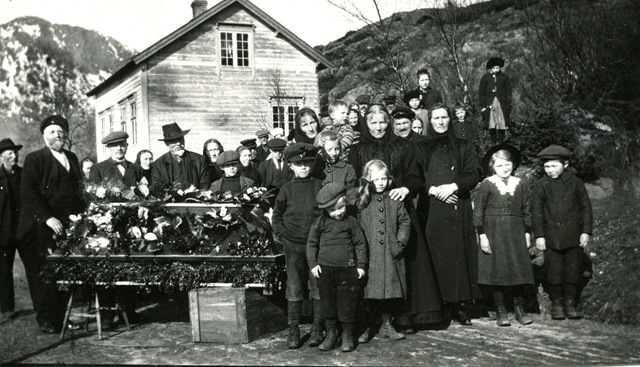 [Gravferd 1918[3].jpg]