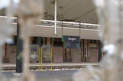 [23 Burgos 135 May09[2].jpg]