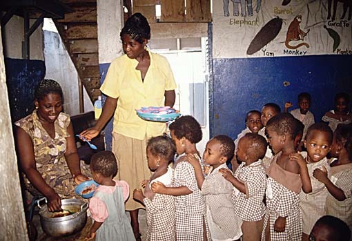 [school_feeding[6].jpg]