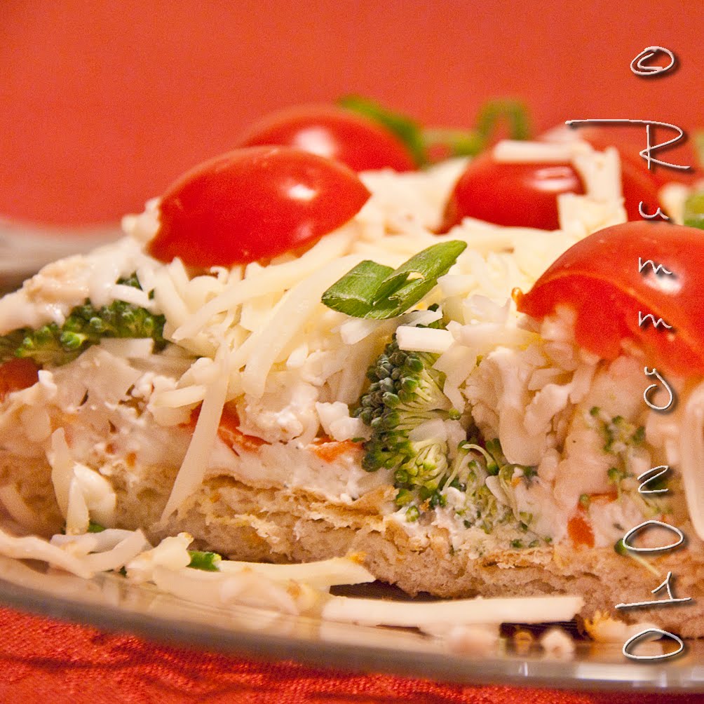 'Cause it's always delicious!!! Pizza with fresh vegetables and cheese