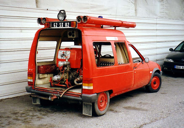 C15 pompiers (ou c'est trop ,moderne pour le forum?) C15_pompiers