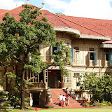 Vianmek Mansion - made 
entirely of teak wood & no nails!
