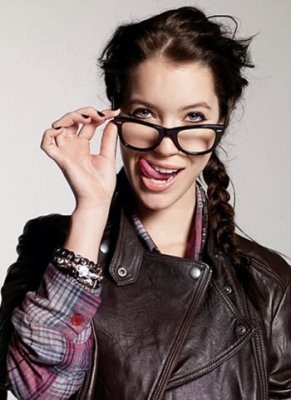 lindas mulheres de oculos (5)