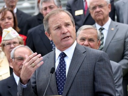 [Chet Edwards small-thumb-425x321[4].jpg]