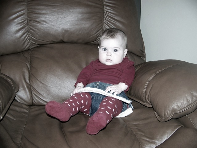 [Feb. 2011-Ella 6 months 005-1[2].jpg]