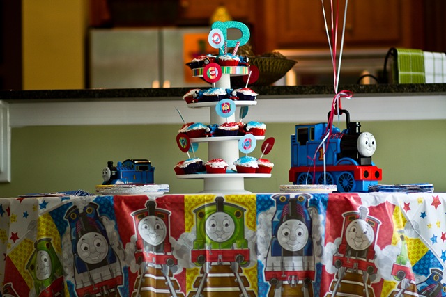 [parkers 3rd birthday-211-2[4].jpg]