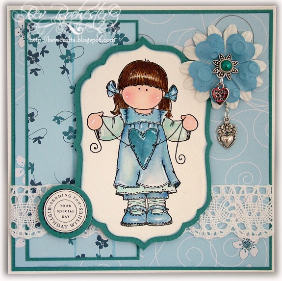 hanglar-blue-girl-1 hanglar-blue-girl-1