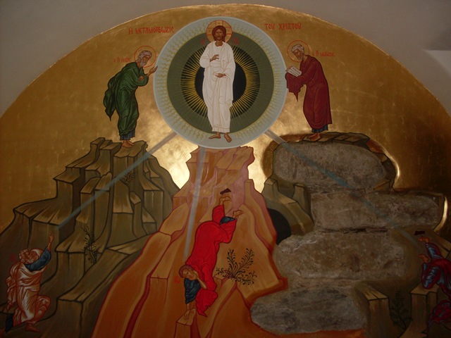 [Wall_sized_Icon_of_Transfiguration_painted_by_ITI_Priest[5].jpg]