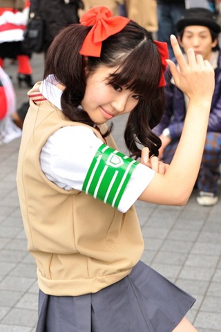 [57597__468x_c77-kuroko-shirai-cosplayer-3[2].jpg]