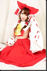 41028__468x_Ayaka_Reimu_ (6)