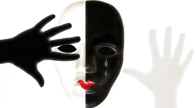 [0802232234151two_faces3.jpg]