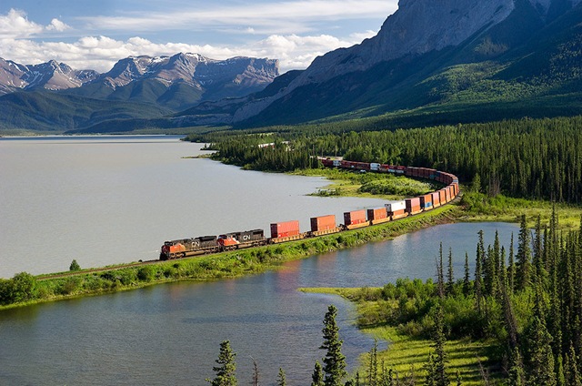 [4Greenlandscapeandrailroads3.jpg]