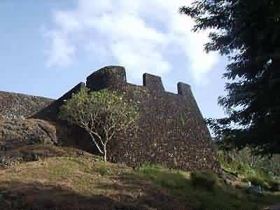 Aru Palaka Cave