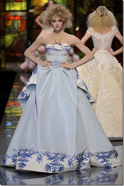 DiorCoutureSpr09.delftblue.fashionologie