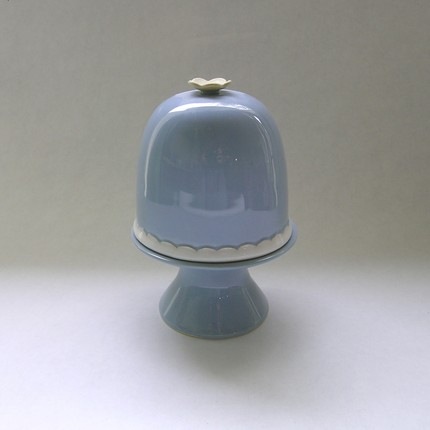 [CupcakeStandwithScallopBellJar.whitneysmith.etsy[3].jpg]