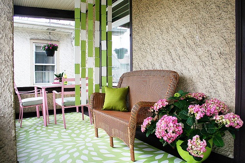 [FrontPorchFinished.pinklovesbrown.flickr[3].jpg]