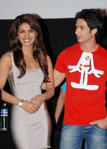 [priyanka-chopra_shahid-kapoor[4].jpg]