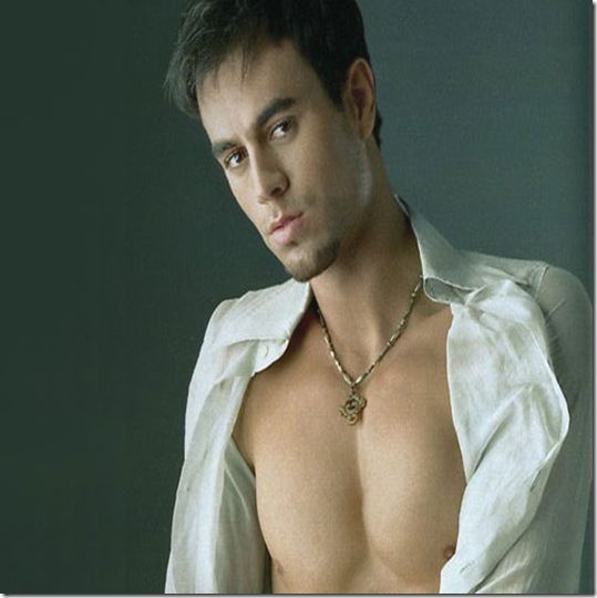 Enrique Iglesias shirtless 265