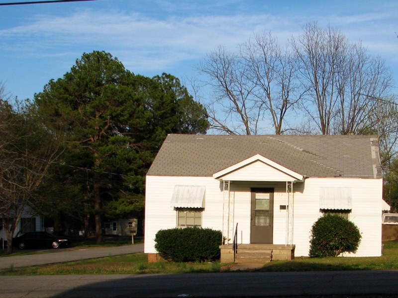 [littlehouse[4].jpg]