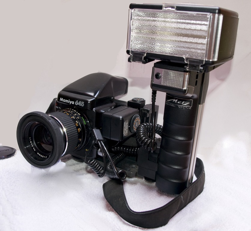 [Mamiya Pro TL con Polaroid y Metz 60 ct-4[10].jpg]