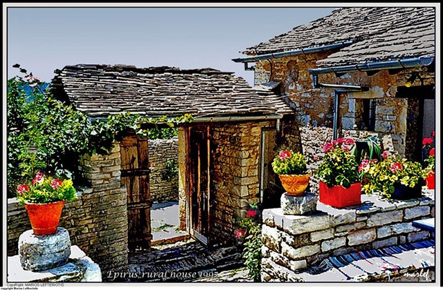 [462Epirusruralhome2.jpg]