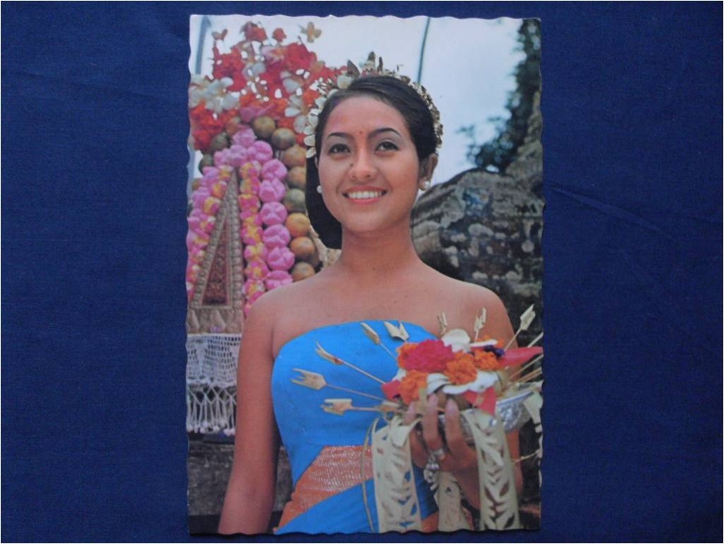 [Post Card Gadis Bali[6].jpg]
