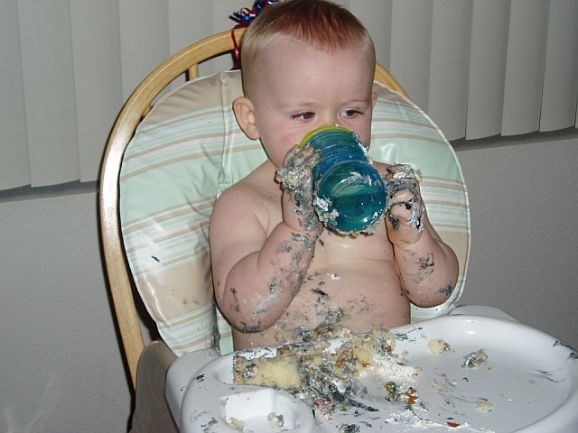 [Cake Eating[2].jpg]