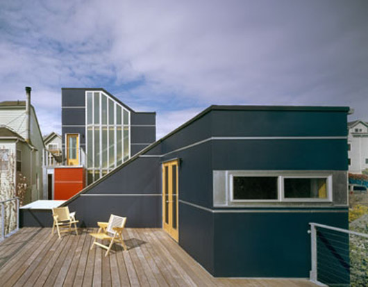 Small Multi Unit House Design Ideas With Elevated Central Courtyard