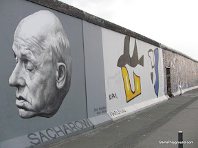 East Side Gallery - Berlin-7.JPG