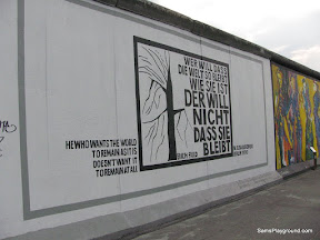 East Side Gallery - Berlin-11.JPG