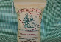 Photo of the item - Geechie Boy Cornmeal-White or Yellow-2Lb