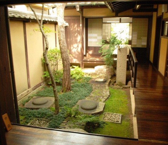[Nara0636.jpg]