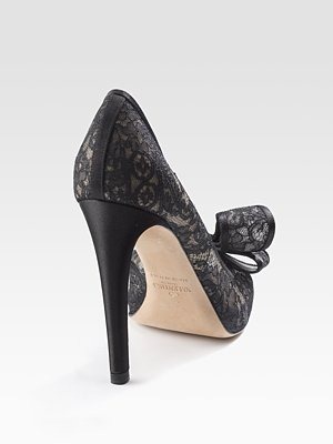 valentino - Peep-Toe Lace Couture d'Orsay Pumps - 663