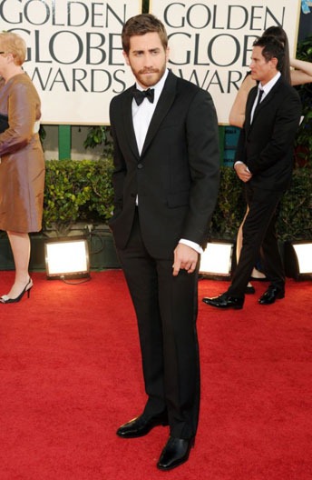 [JAKE-GYLLENHAAL-BY-BURBERRY6.jpg]