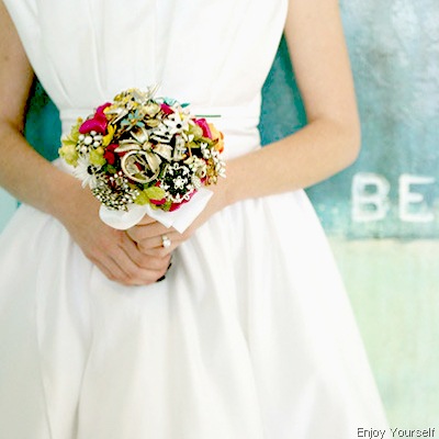 [bride with bouquet flickr[5].jpg]