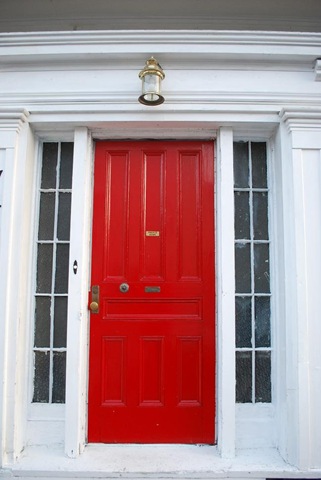 [red door[2].jpg]