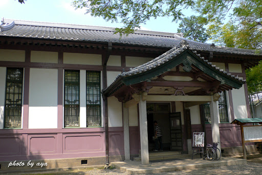 遺蹟図書館