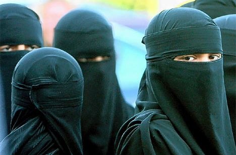 [woman-with-burka_64[3].jpg]
