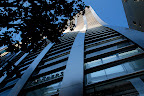 The metal of the columns is made of polished aluminum, very soft and smooth to the touch