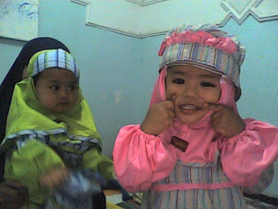 Aisyah pake jilbab 6