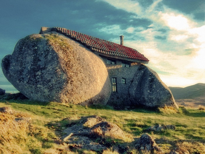diaforetiko.gr : 3 33 Worlds Top Strangest Buildings stonehouse Τα 33 πιο παράξενα κτίρια στον κόσμο!!