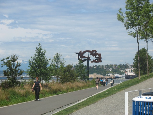 [Seattle, Olympic Sculpture Park 025[2].jpg]