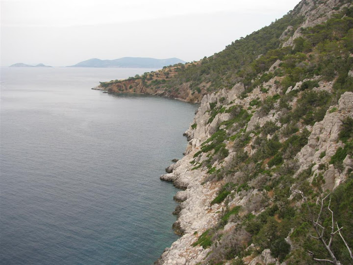 Photo de   Χερσόνησος Μεθάνων: Καμμένη Χώρα - Κρασοπαναγιά