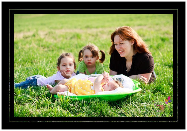 [family_photo_shoot_farm-11[3].jpg]