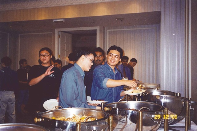 [SFI_2001_reunion_06[4].jpg]