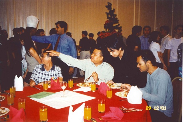 [SFI_2001_reunion_15[4].jpg]