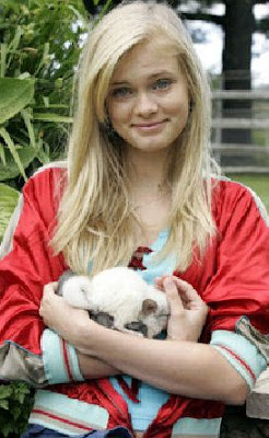 Sara Paxton