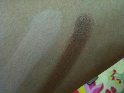 Singles swatch